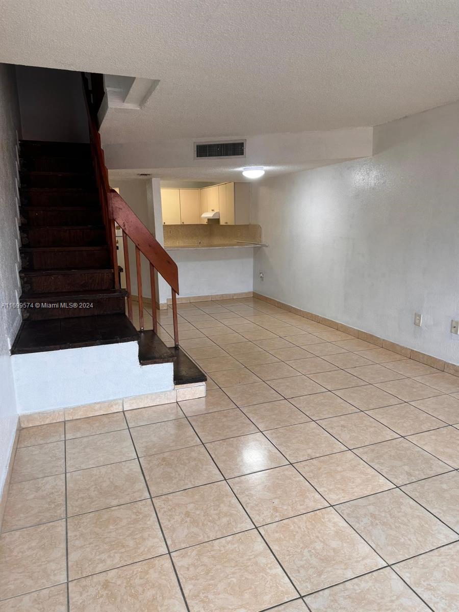 180 Royal Palm Rd #216, Hialeah Gardens, Florida image 8