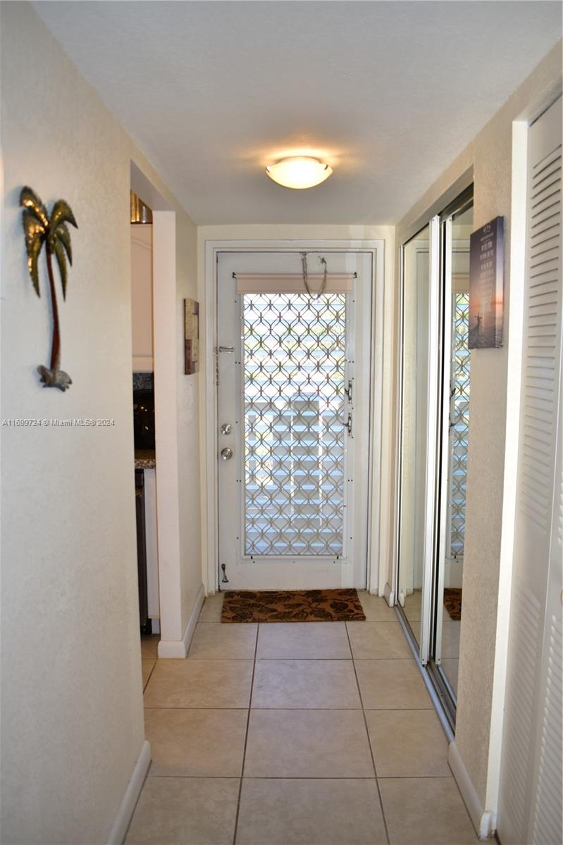 9380 Sunrise Lakes Blvd #311, Sunrise, Florida image 4