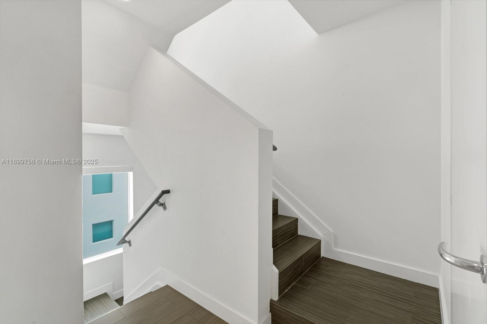 315 NE 7th St, Fort Lauderdale, Florida image 19