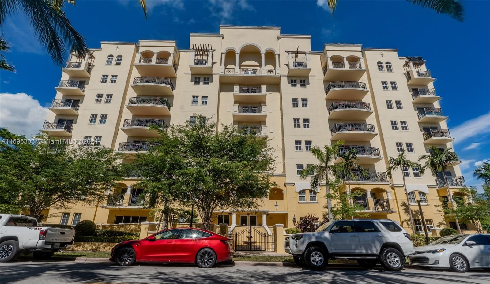 101 Sidonia Ave #703, Coral Gables, Florida image 4