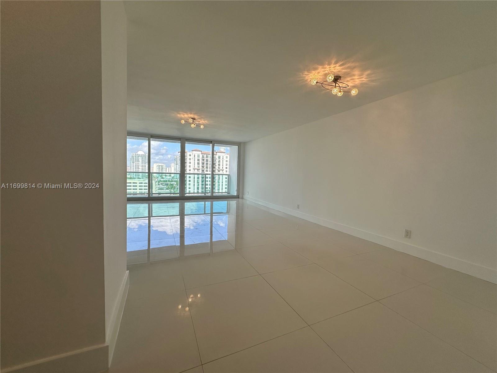 100 Bayview Dr #1528, Sunny Isles Beach, Florida image 11