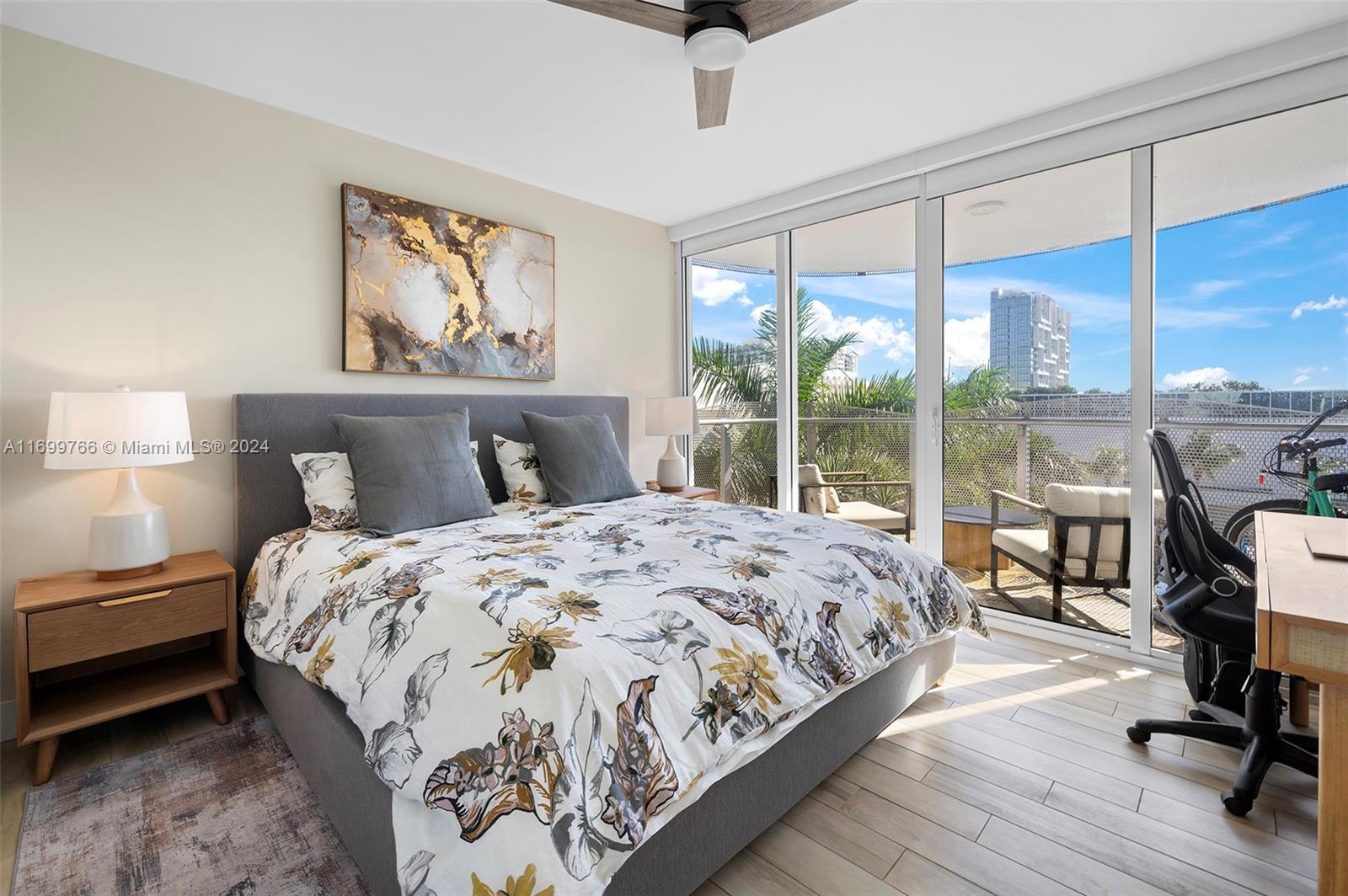 2155 Washington Ct #503, Miami Beach FL 33139