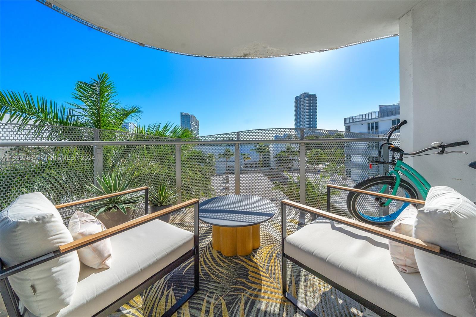 2155 Washington Ct #503, Miami Beach FL 33139