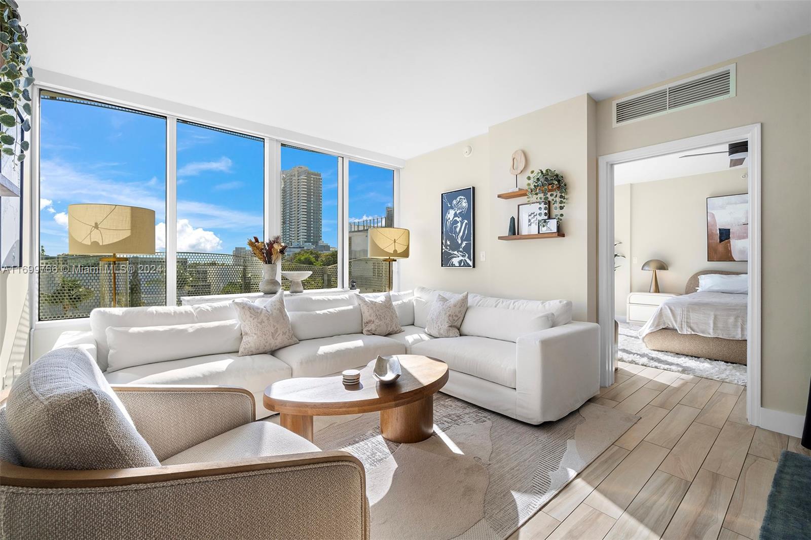 2155 Washington Ct #503, Miami Beach FL 33139