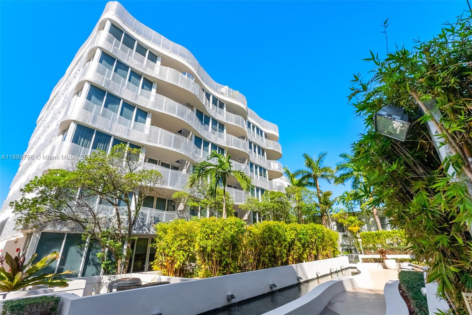 2155 Washington Ct #503, Miami Beach FL 33139