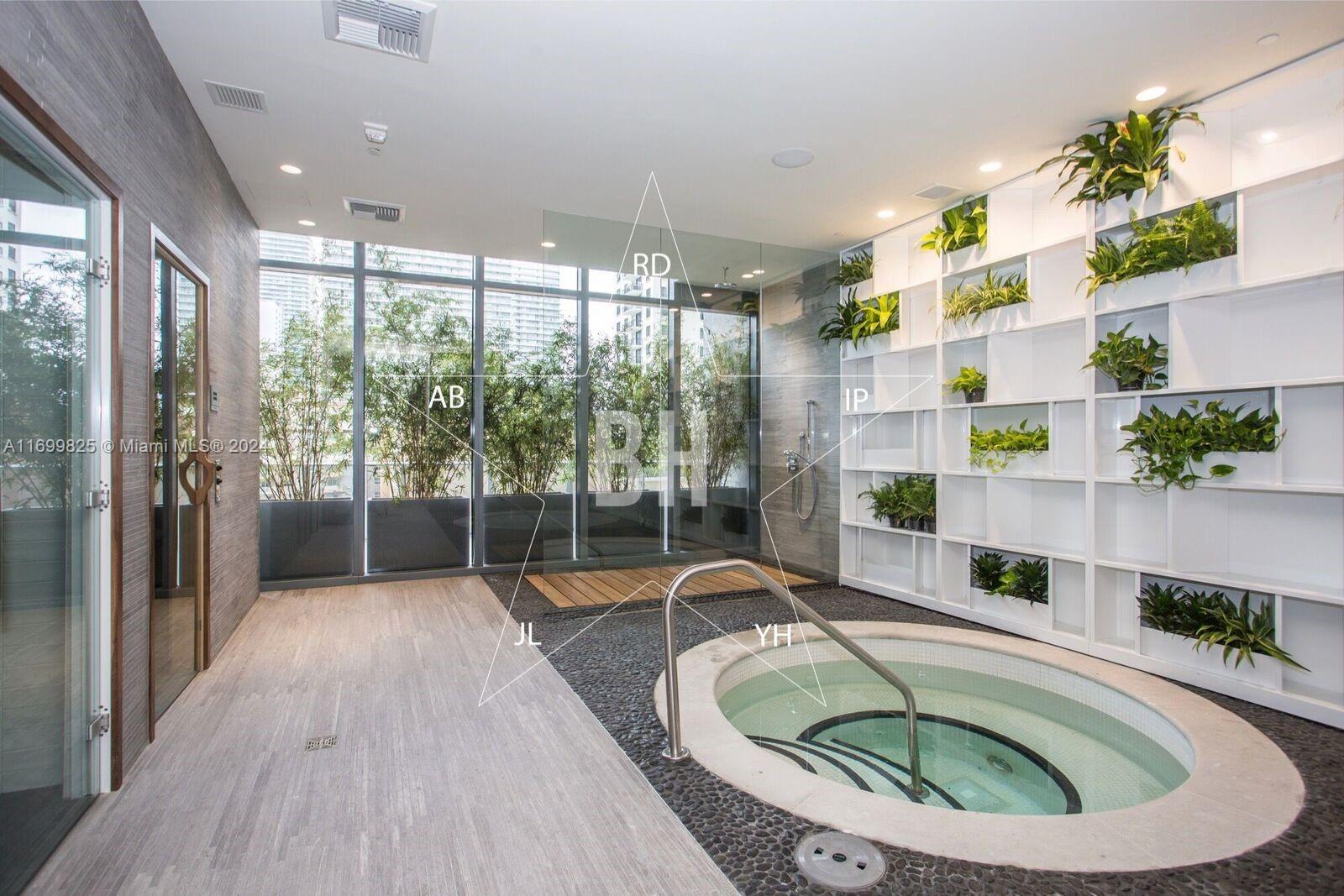 45 SW 9th St #2110, Miami FL 33130