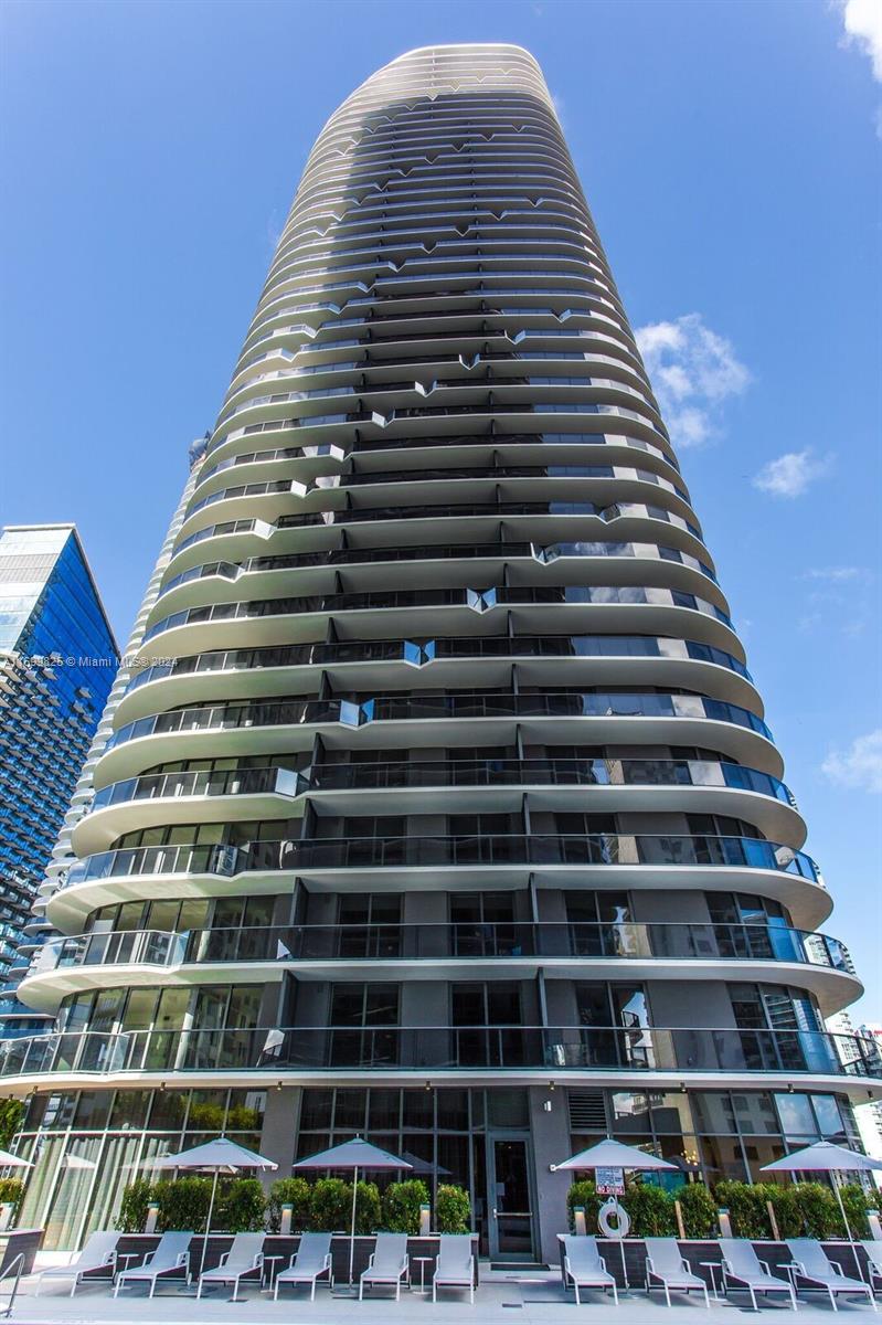 45 SW 9th St #2110, Miami FL 33130