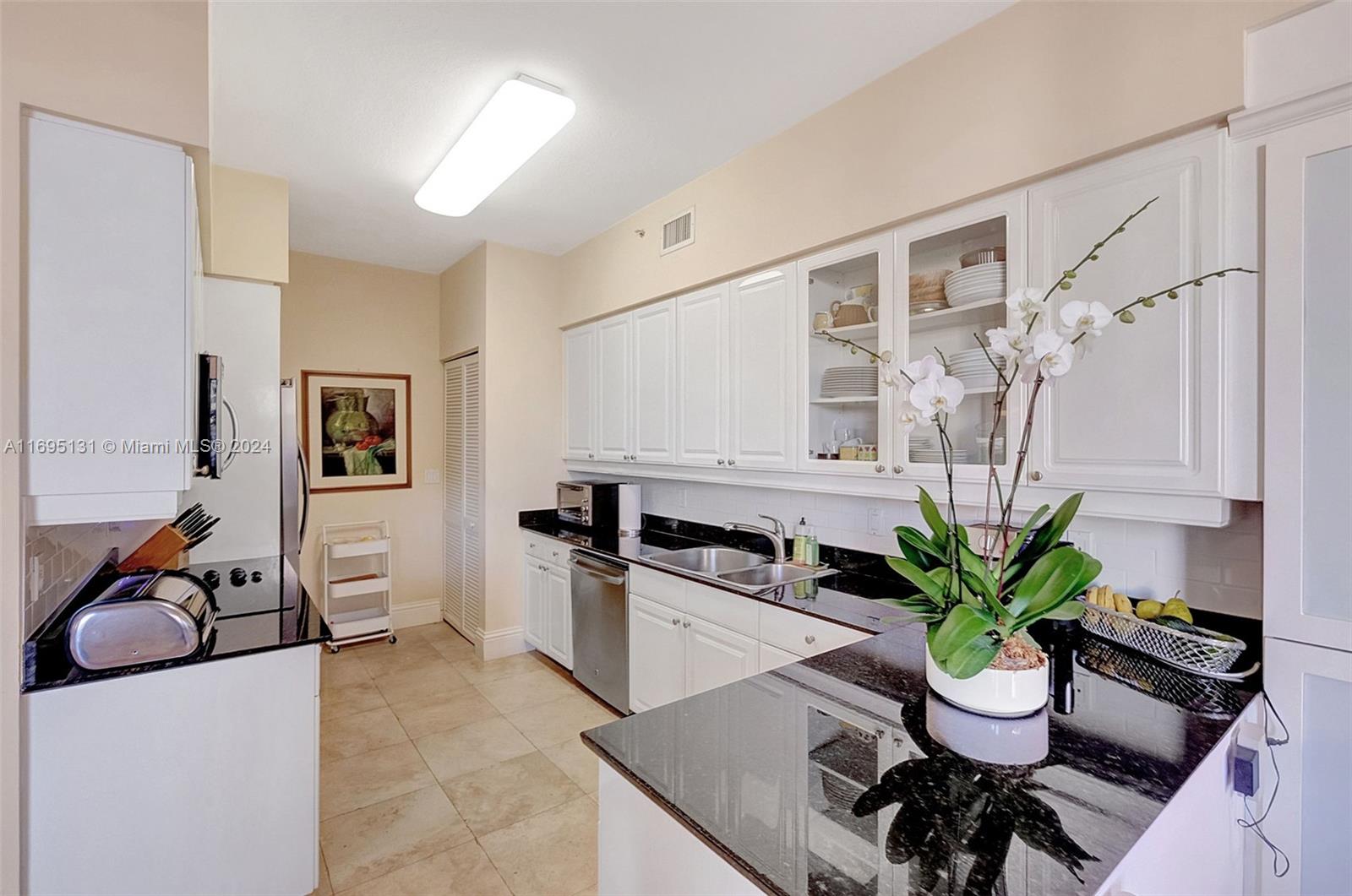 731 Crandon Blvd #407, Key Biscayne, Florida image 14