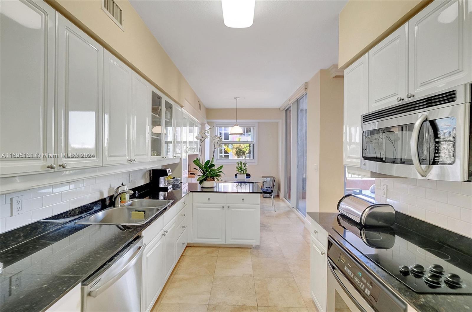 731 Crandon Blvd #407, Key Biscayne, Florida image 15