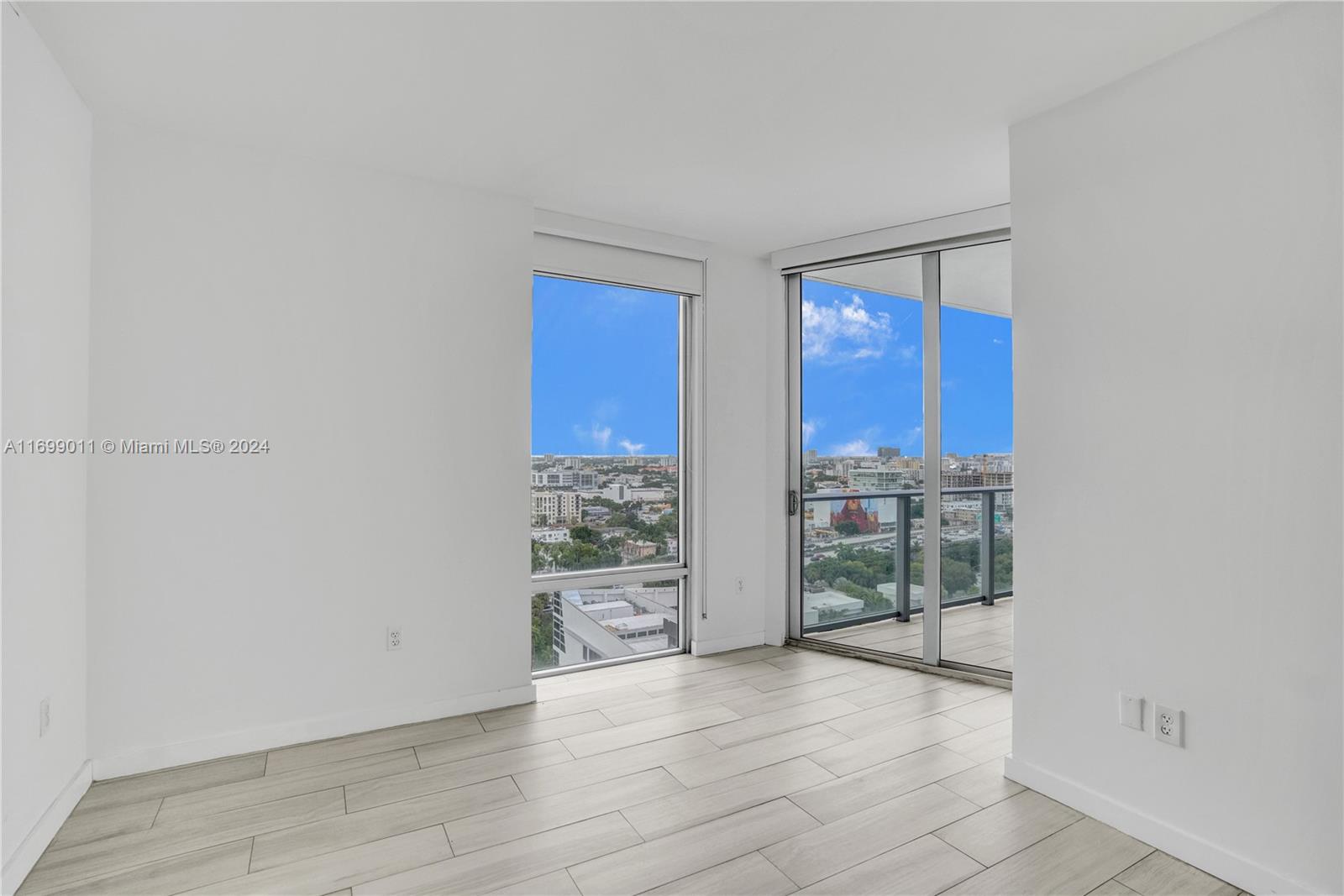 1010 SW 2nd Ave #1708, Miami FL 33130