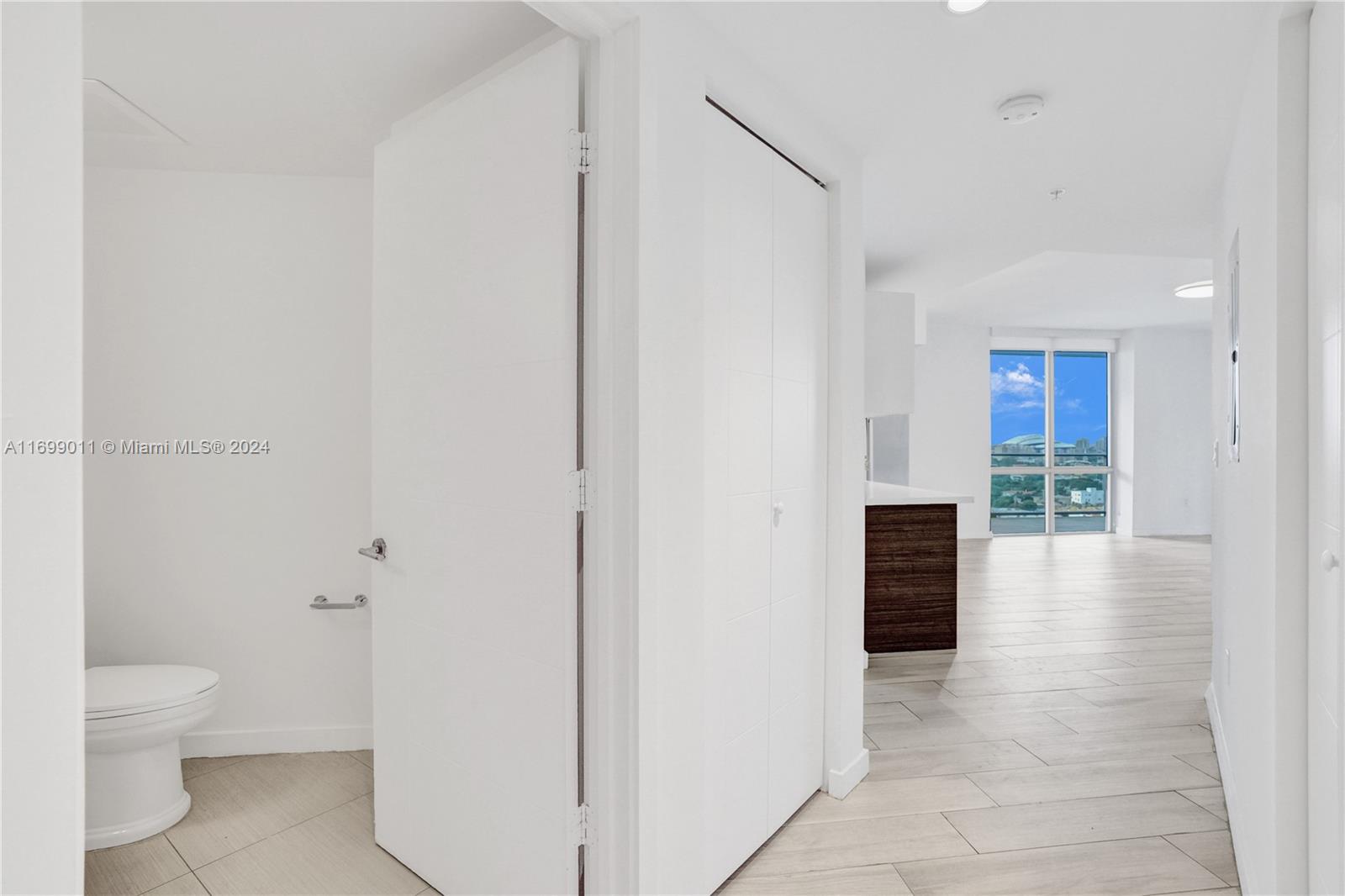 1010 SW 2nd Ave #1708, Miami FL 33130