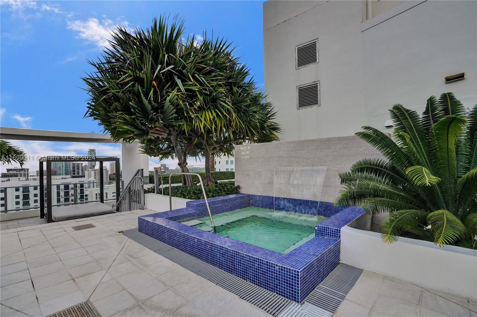 1010 SW 2nd Ave #1708, Miami FL 33130