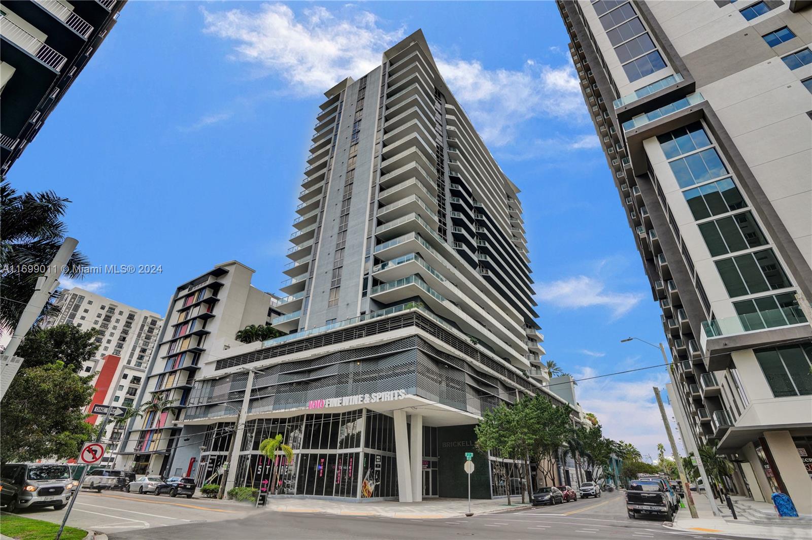 1010 SW 2nd Ave #1708, Miami FL 33130