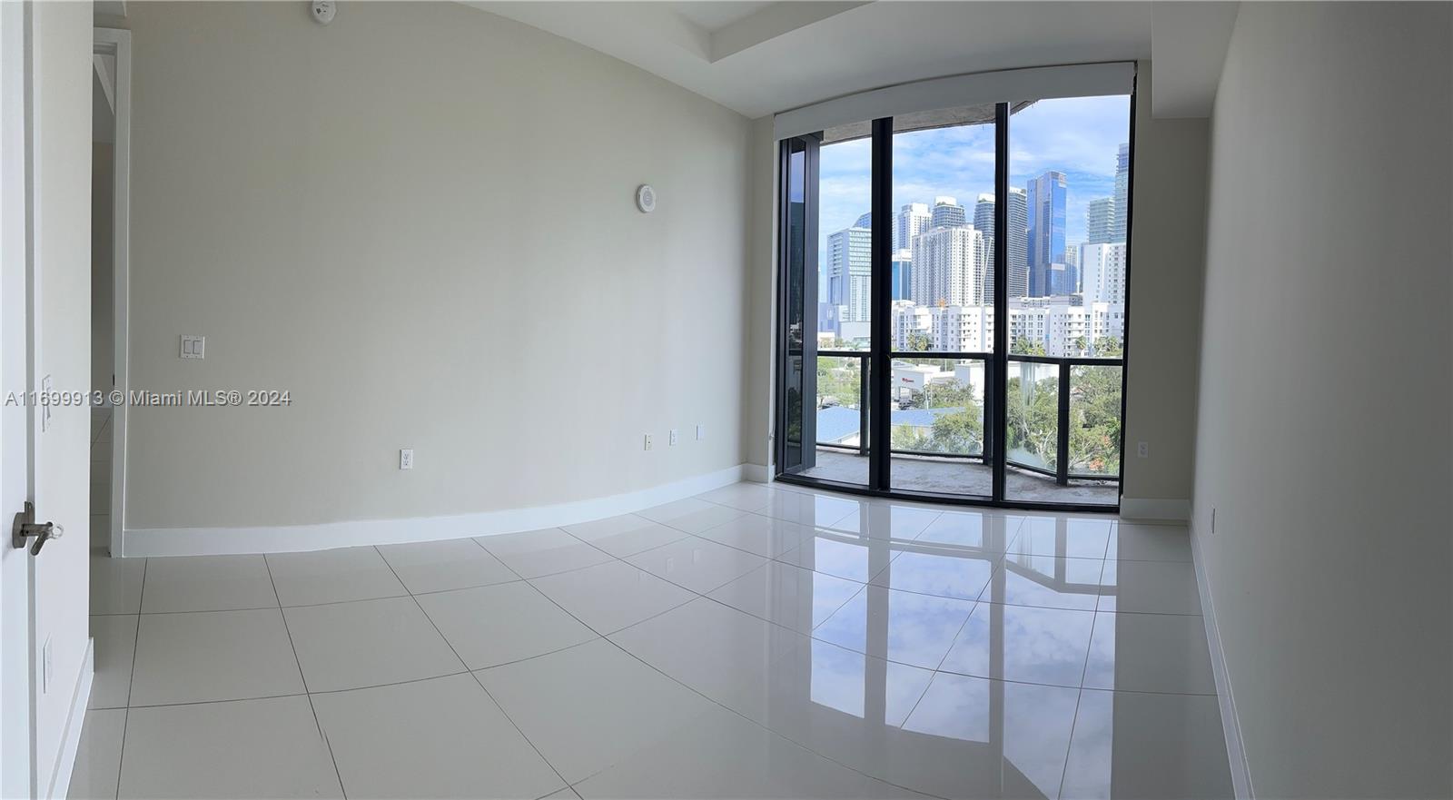 201 SW 17th Rd #811, Miami FL 33129