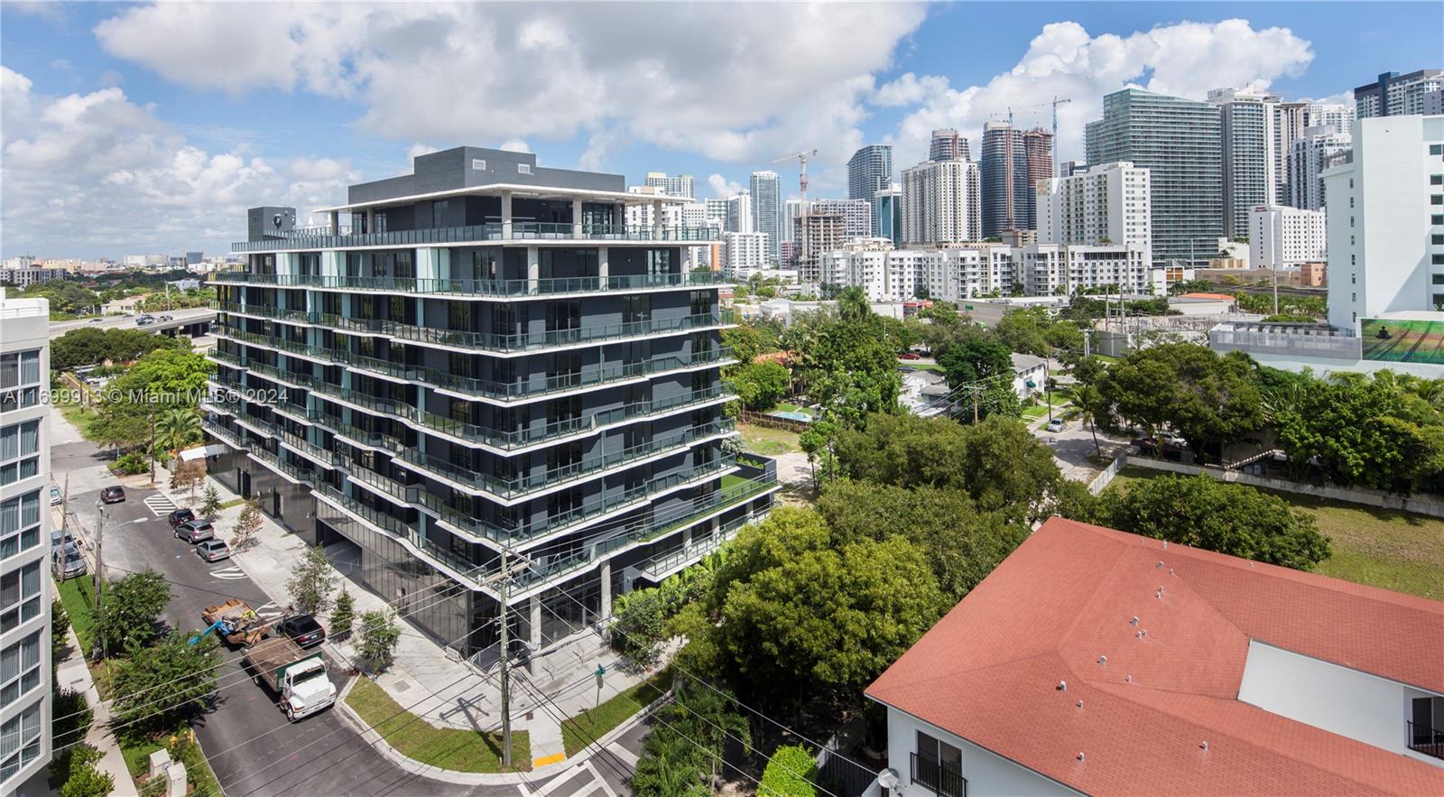 201 SW 17th Rd #811, Miami FL 33129