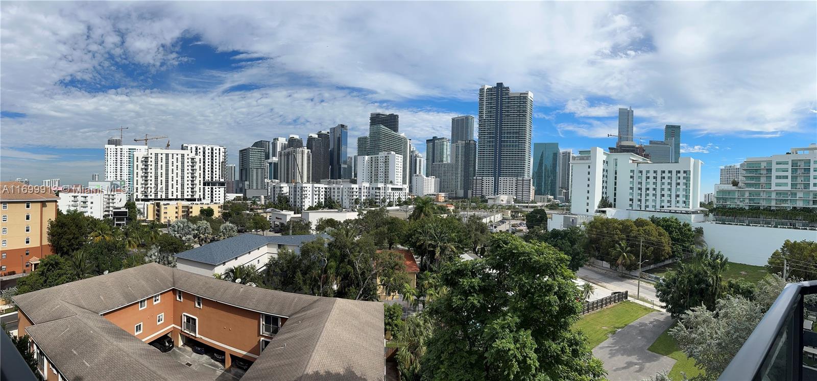 201 SW 17th Rd #811, Miami FL 33129