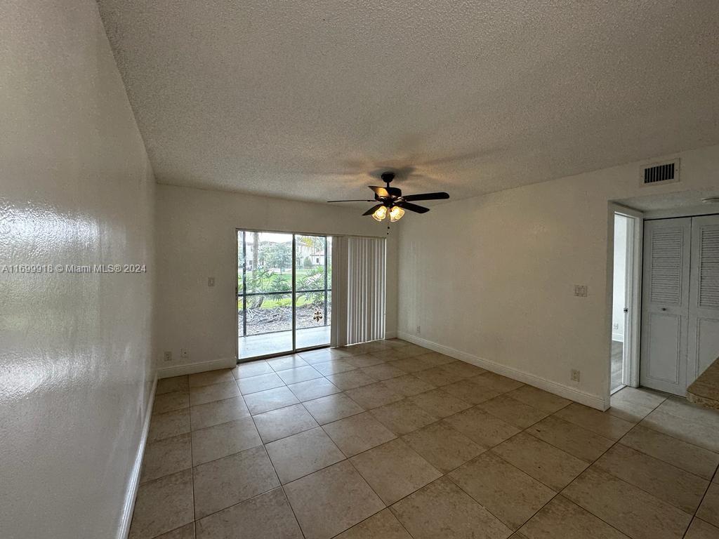 5654 Rock Island Rd #220, Tamarac, Florida image 3