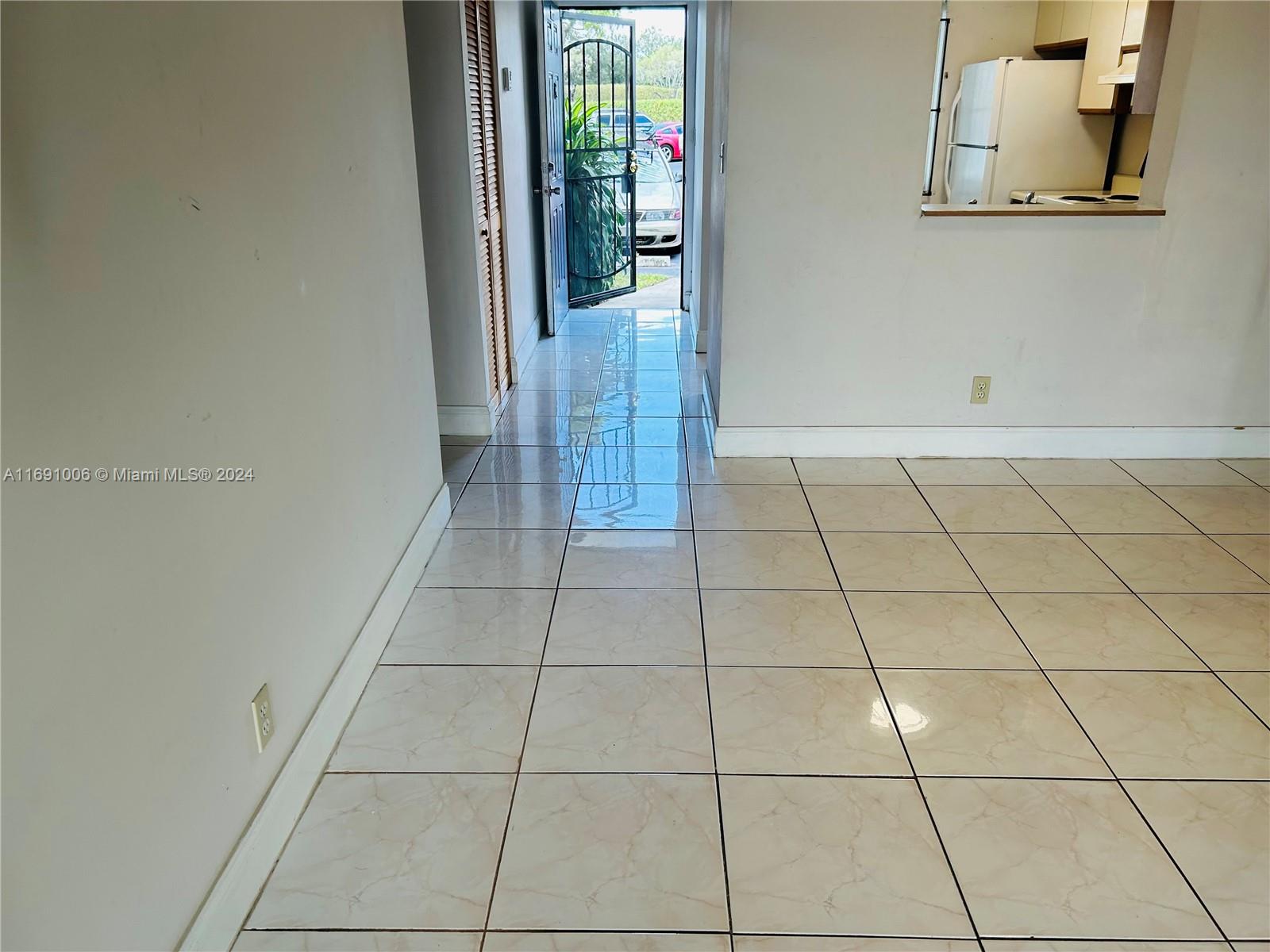 8720 N Sherman Cir #106, Miramar, Florida image 25