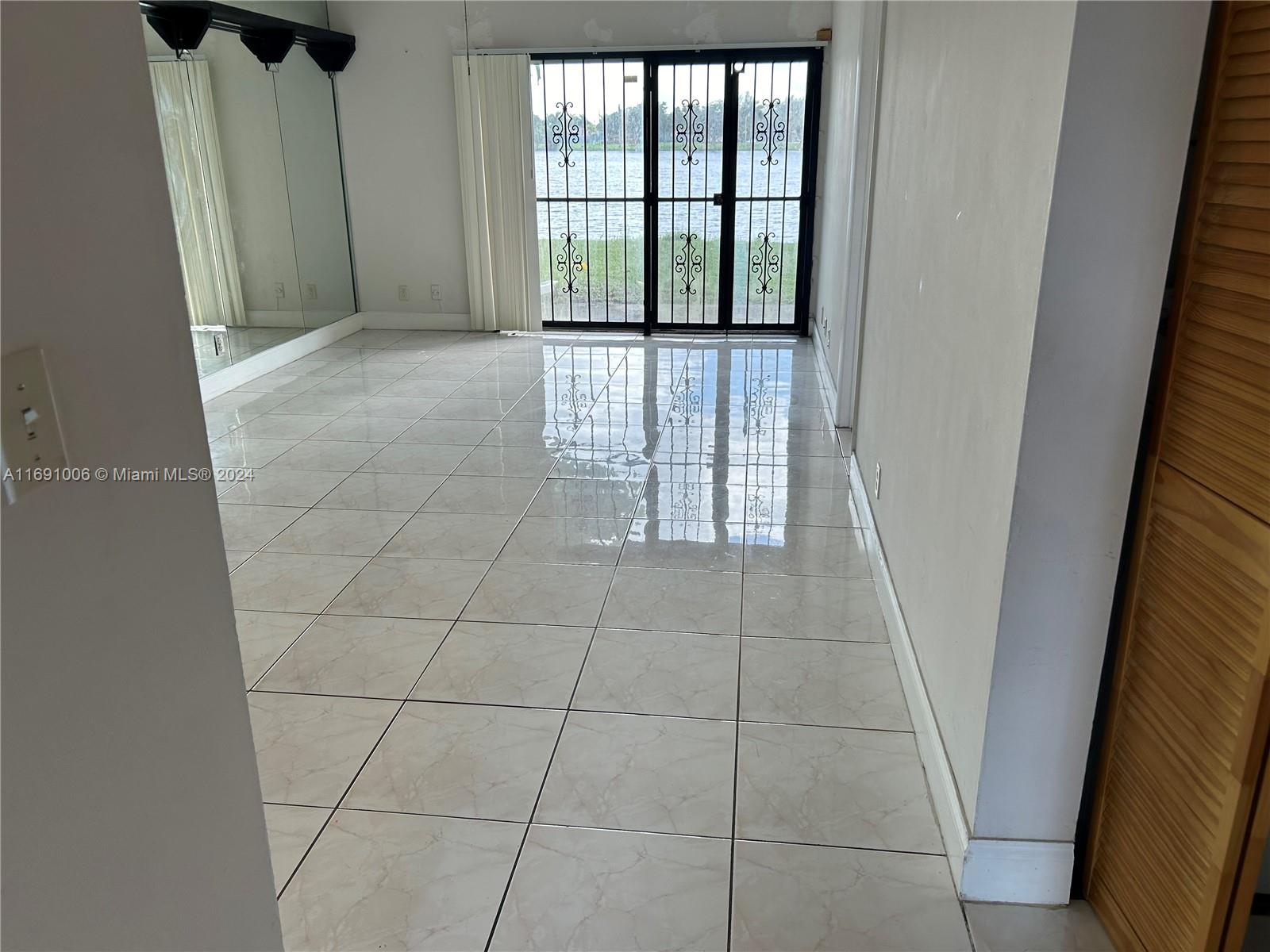 8720 N Sherman Cir #106, Miramar, Florida image 7