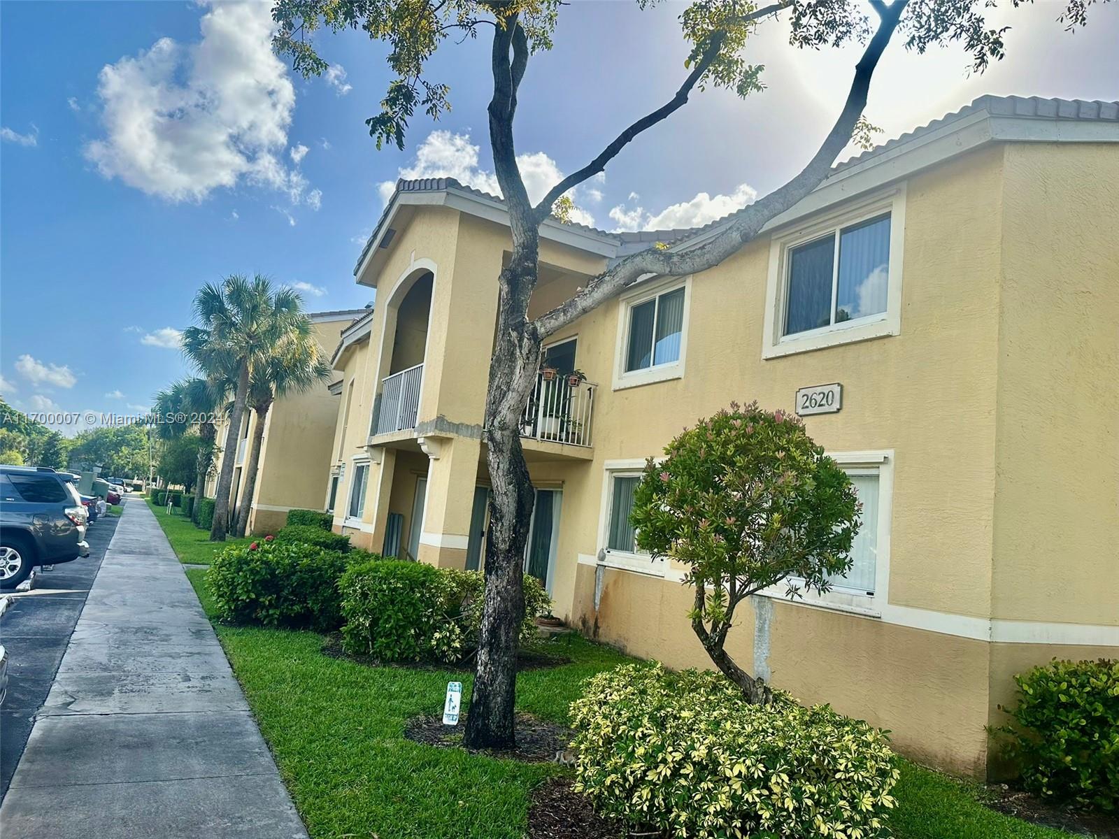 2620 S University Dr #105, Davie, Florida image 4