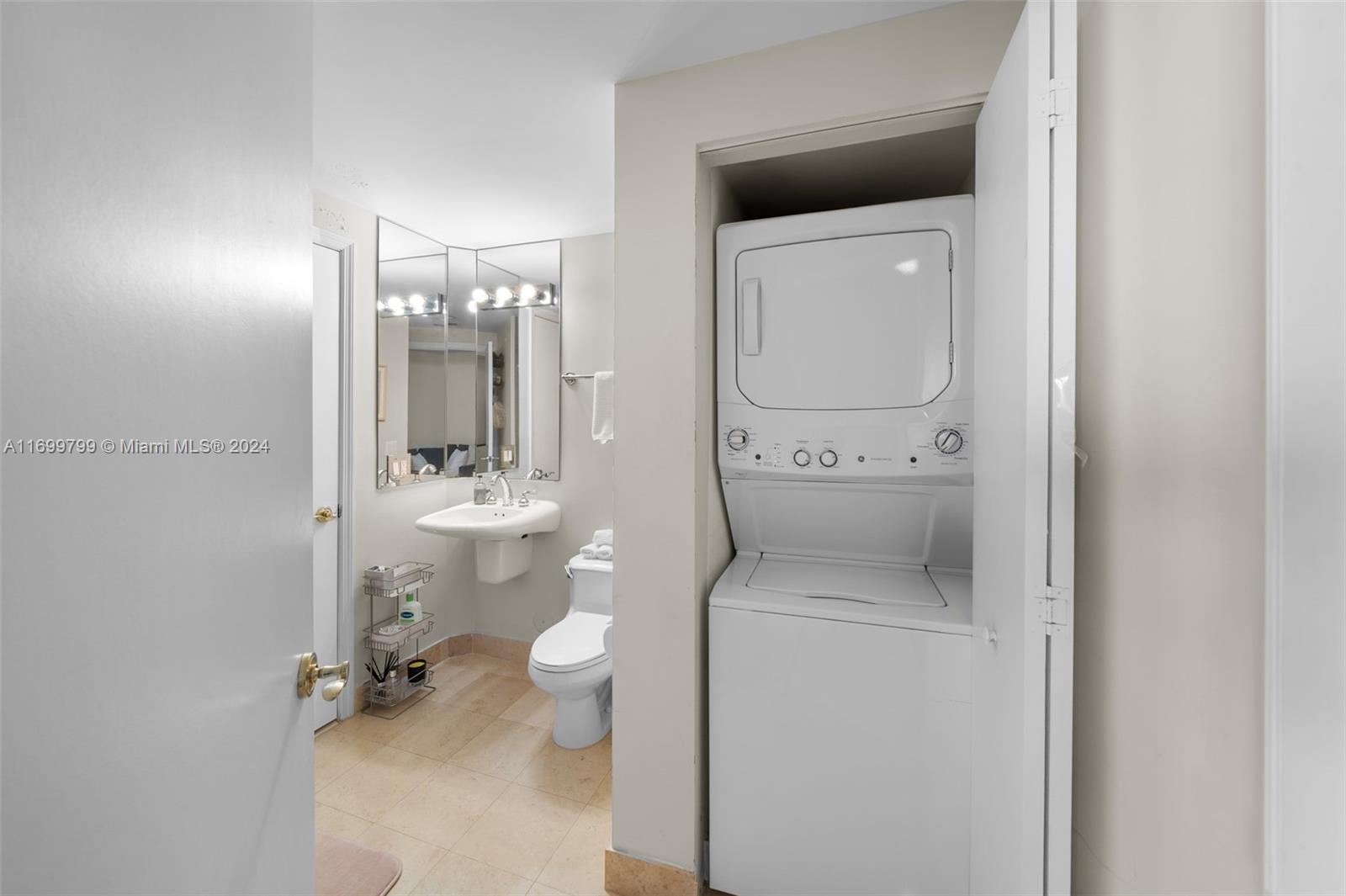 4775 Collins Ave #3406, Miami Beach FL 33140