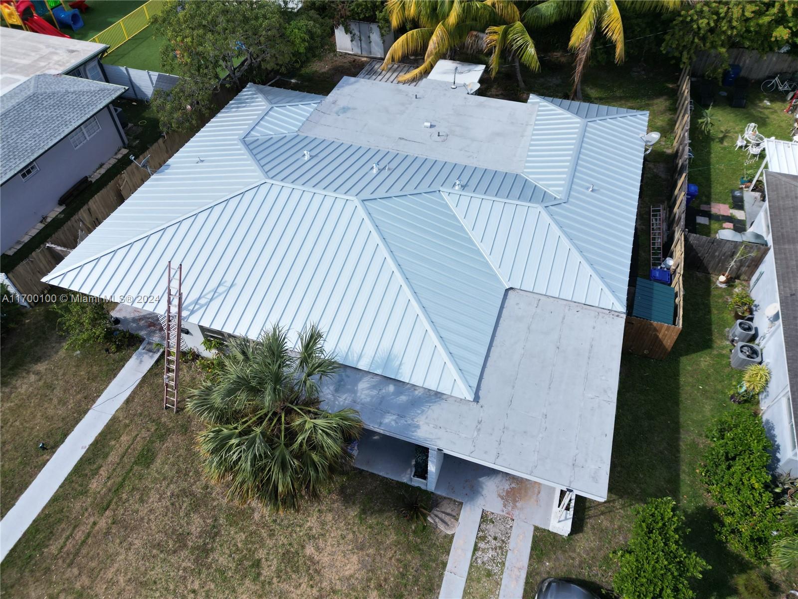 16900 NE 23rd Ave, North Miami Beach, Florida image 21