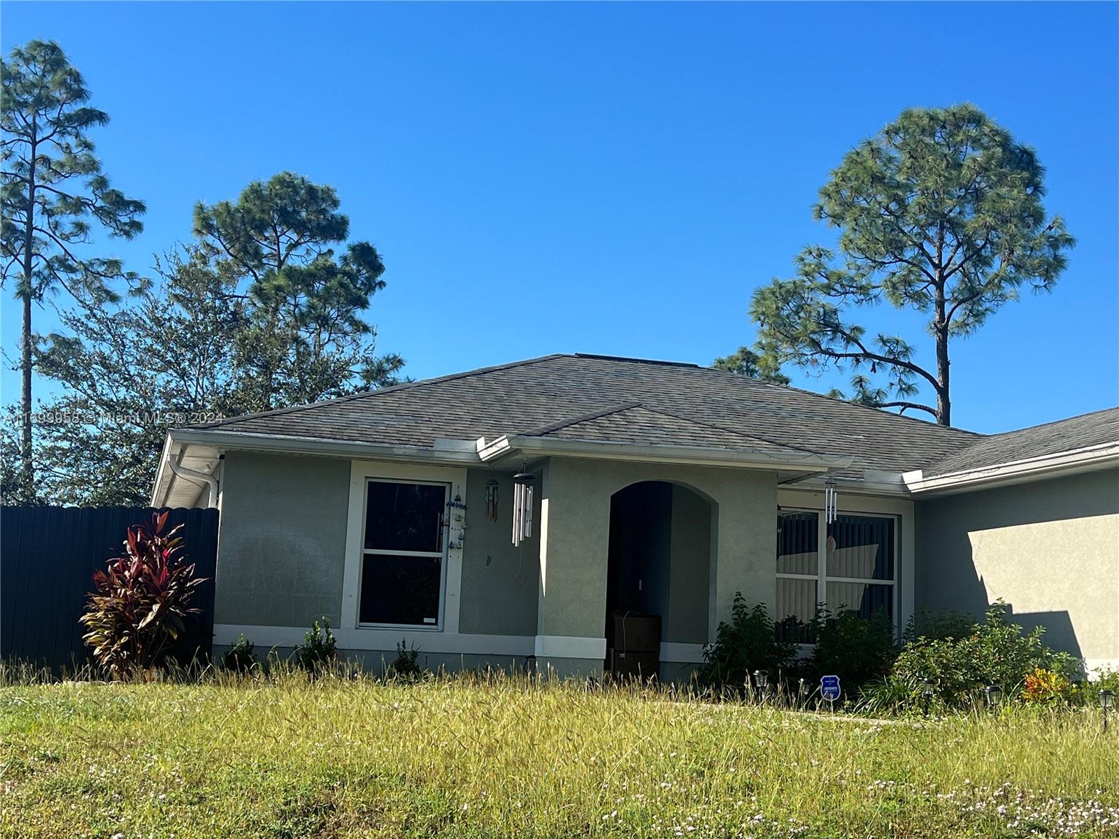 520 Killarney, Lehigh Acres, Florida image 3