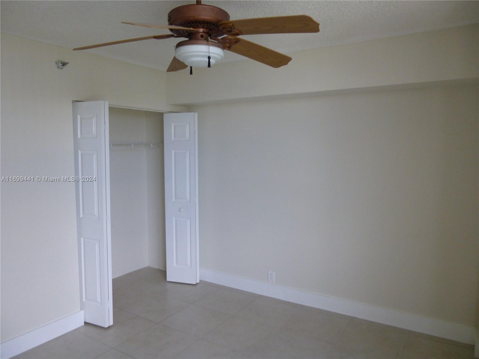 3530 Mystic Pointe Dr #3106, Aventura FL 33180