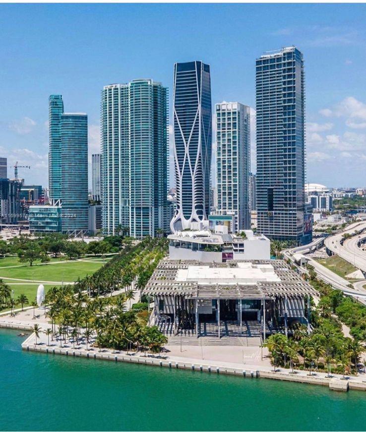 900 Biscayne Blvd #2909, Miami FL 33132