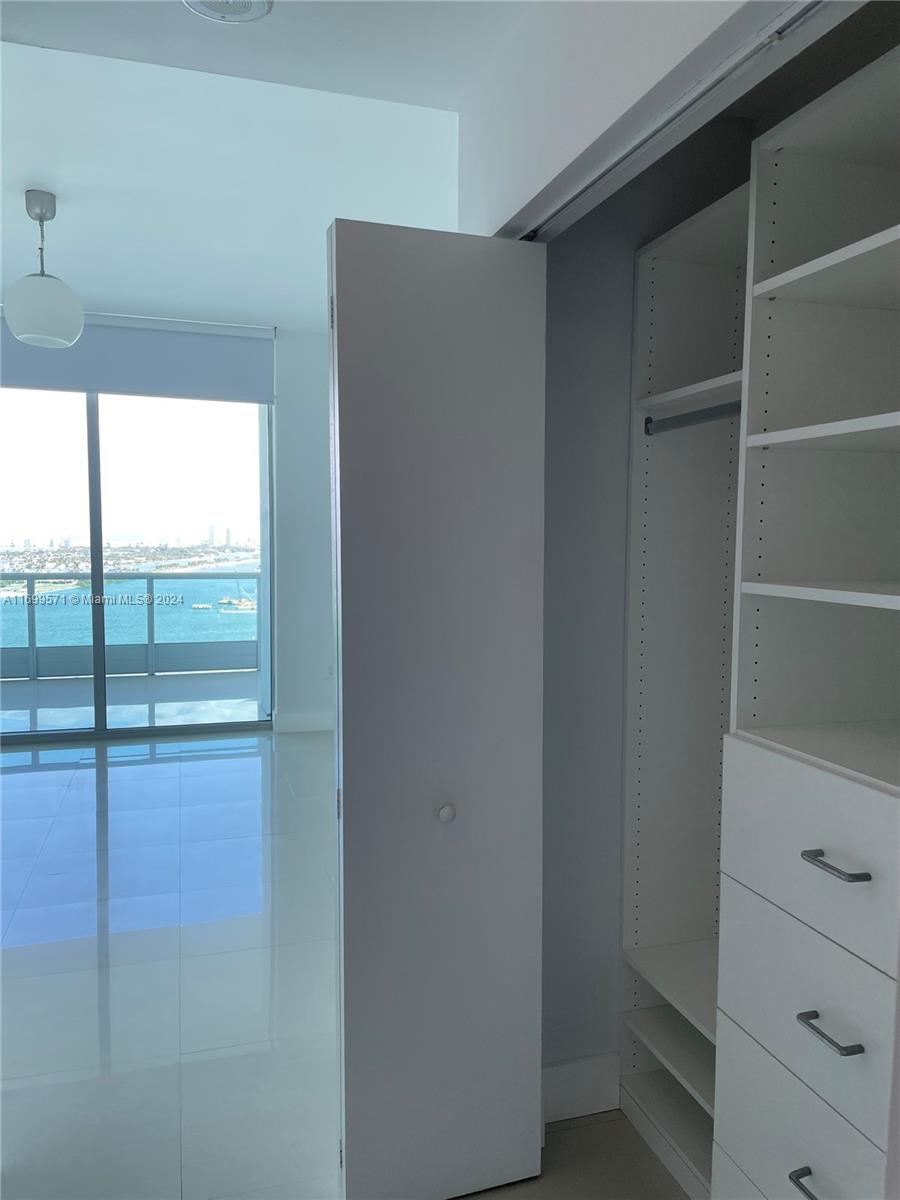900 Biscayne Blvd #2909, Miami FL 33132