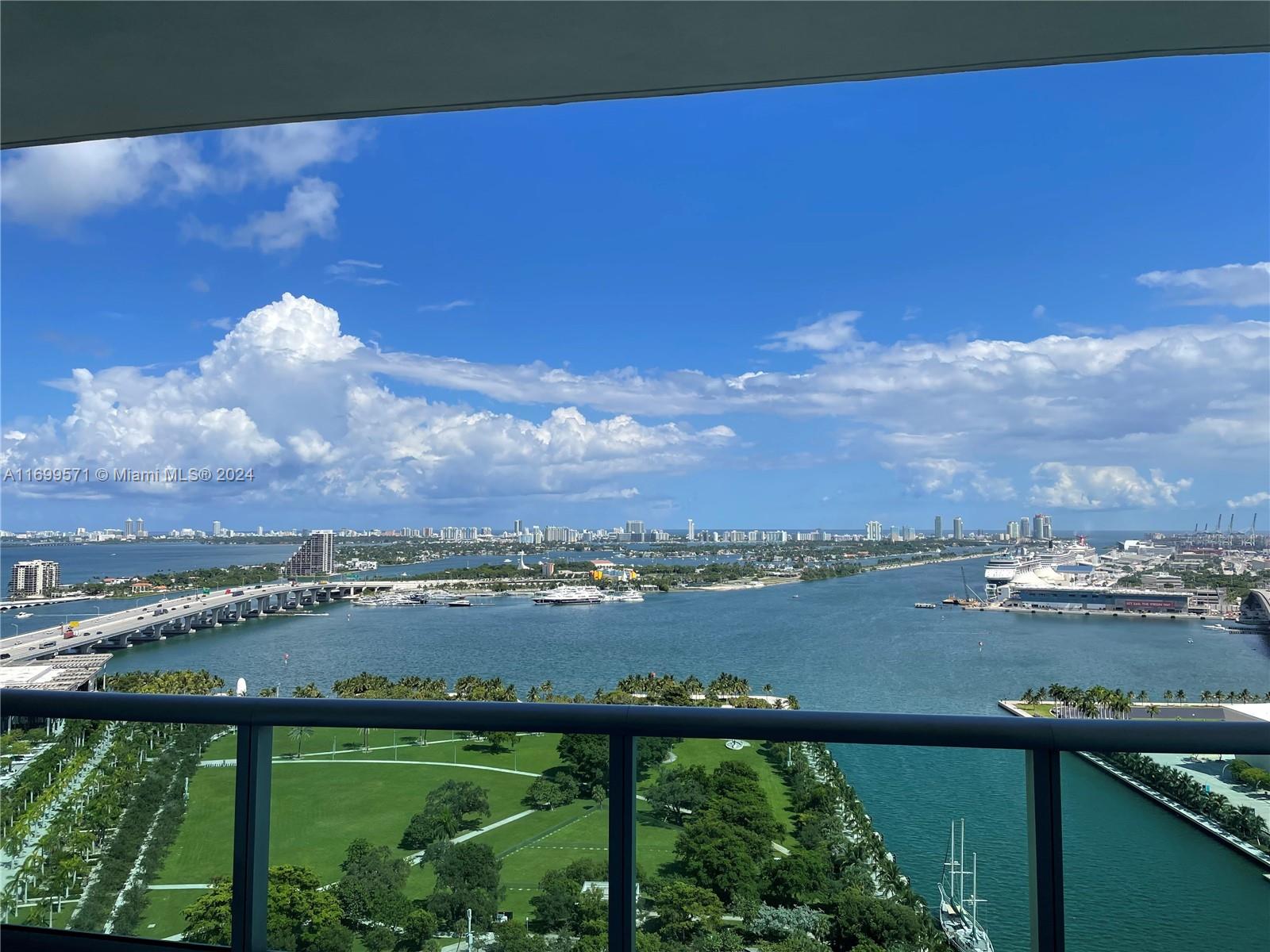 900 Biscayne Blvd #2909, Miami FL 33132