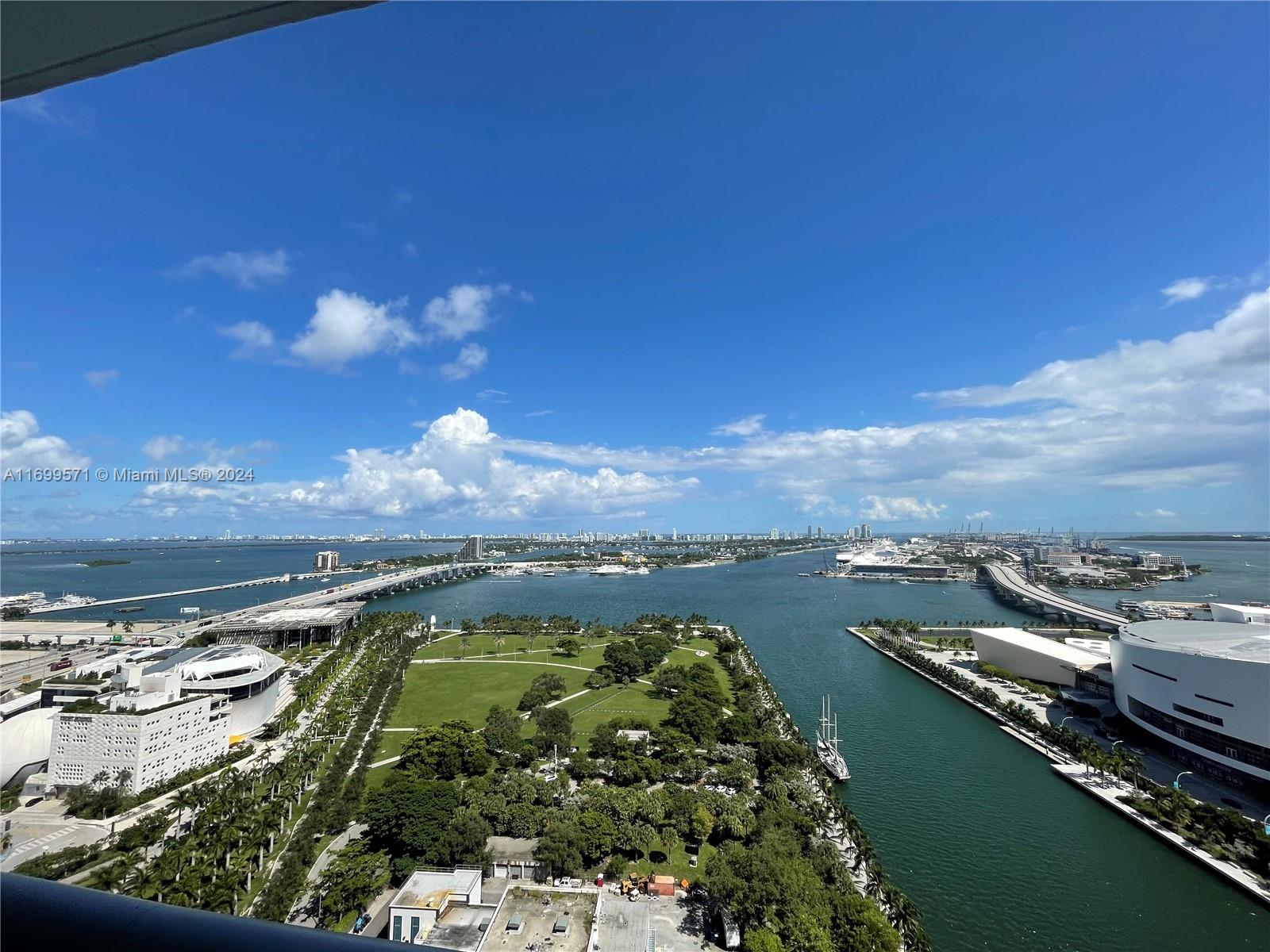 900 Biscayne Blvd #2909, Miami FL 33132