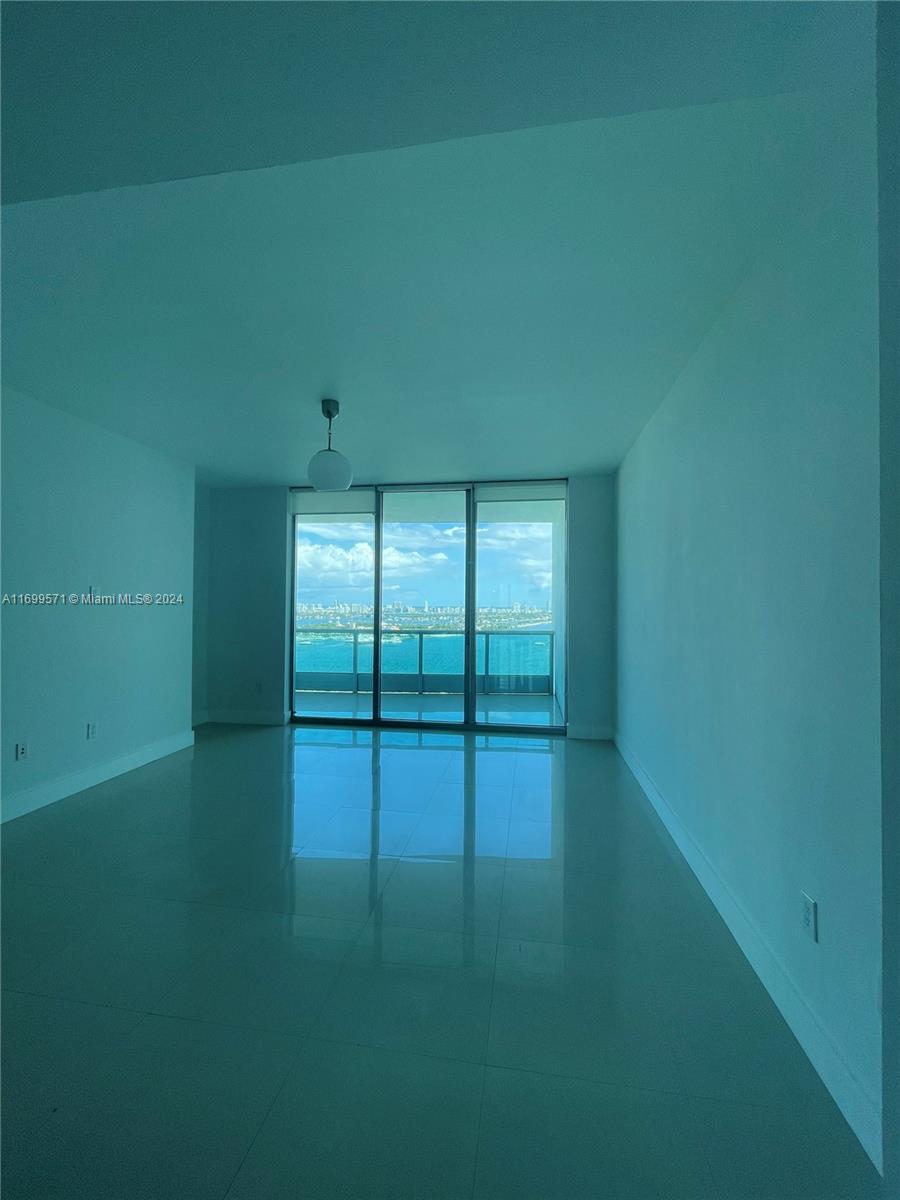 900 Biscayne Blvd #2909, Miami FL 33132