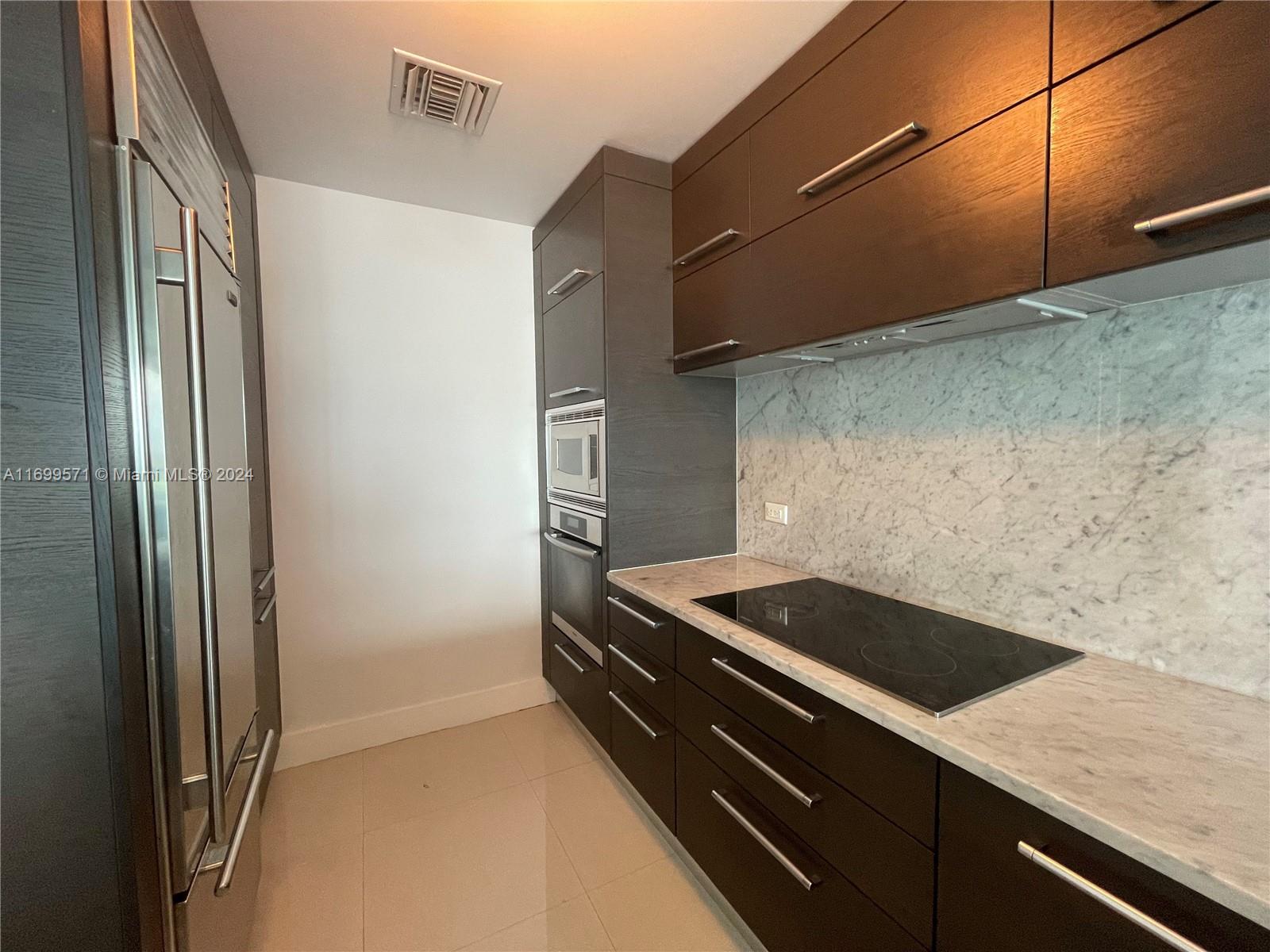 900 Biscayne Blvd #2909, Miami FL 33132