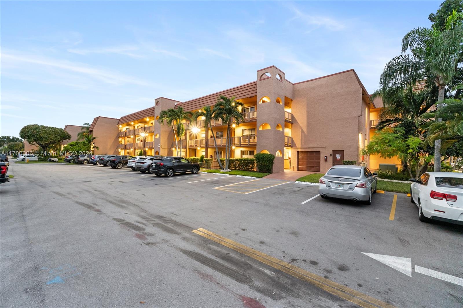 9781 Sunrise Lakes Blvd #204, Sunrise, Florida image 1