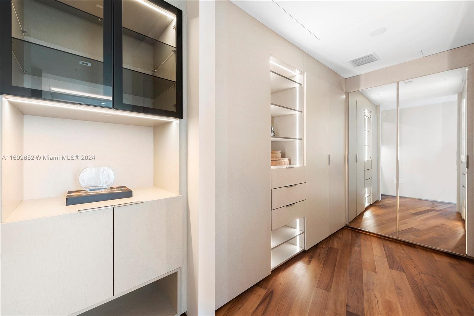 1300 Monad Ter #11B, Miami Beach FL 33139