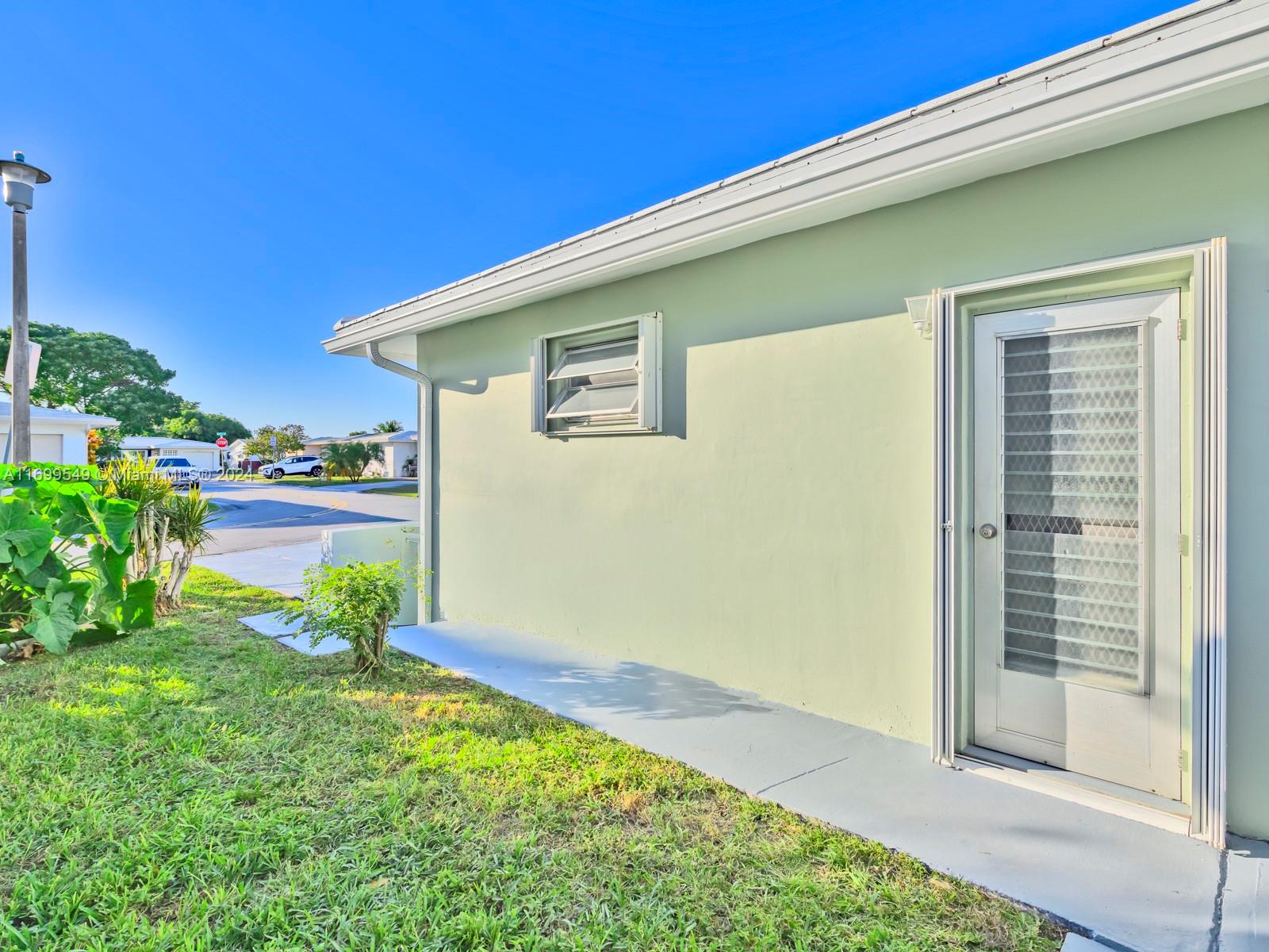 1070 NW 68th Ter, Margate, Florida image 33