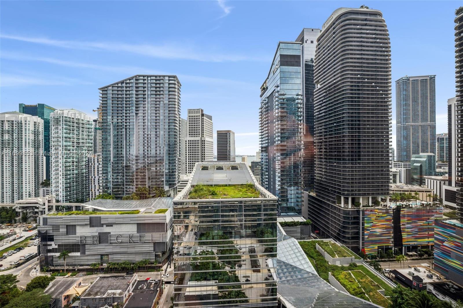 88 SW 7th St #2111, Miami FL 33130