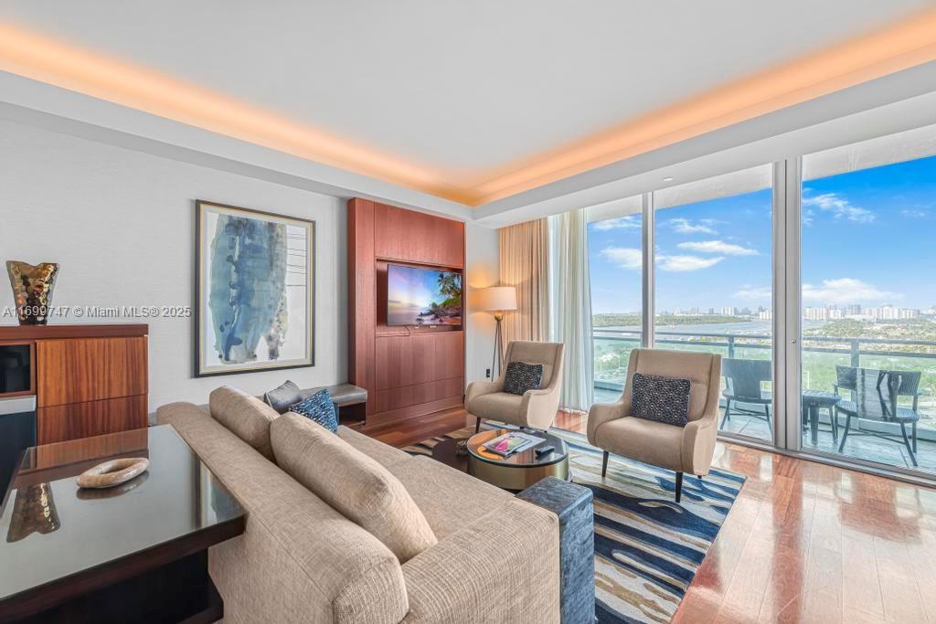 10295 Collins Ave #1114, Bal Harbour, Florida image 11