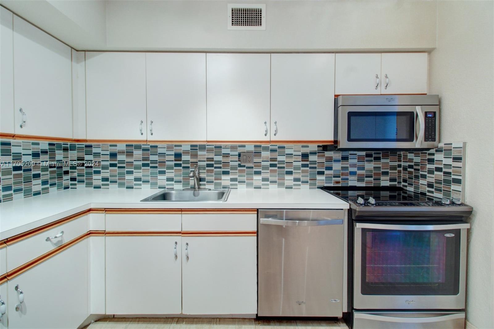 3600 Mystic Pointe Dr #1408, Aventura FL 33180