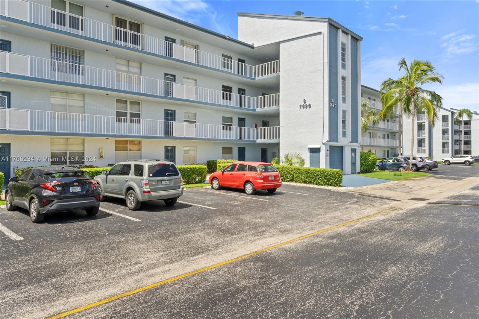 7690 NW 18th St #408, Margate, Florida image 9