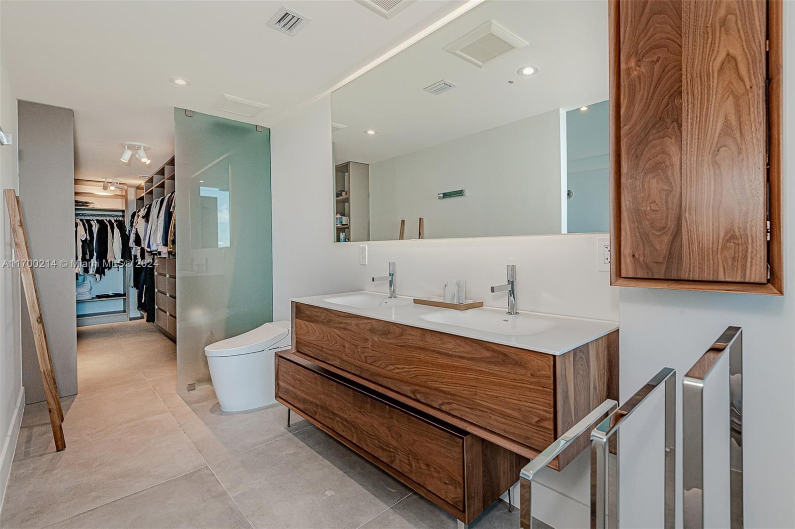 7935 East Dr #1002, North Bay Village FL 33141