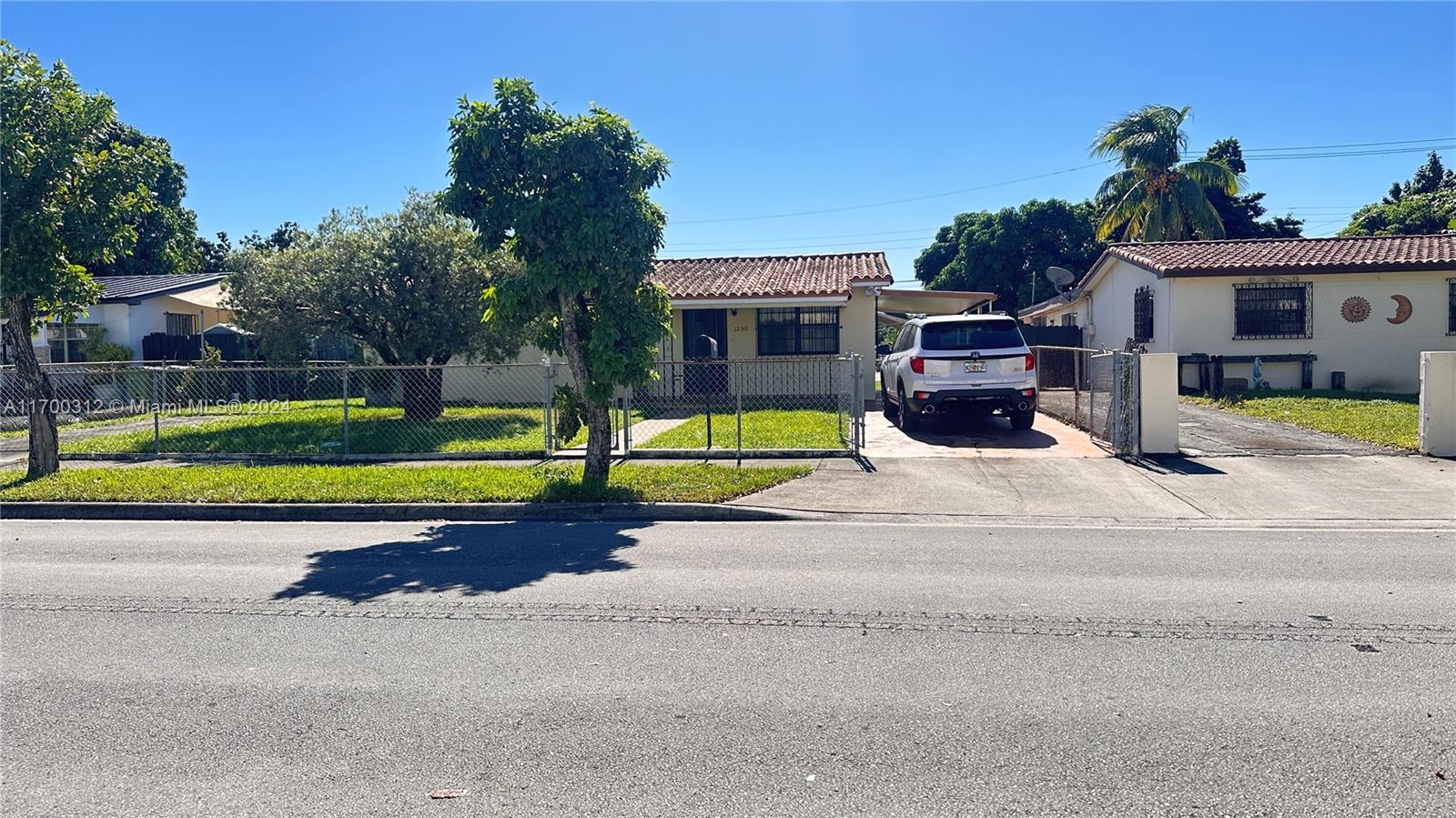 1250 W 35th St, Hialeah, Florida image 3