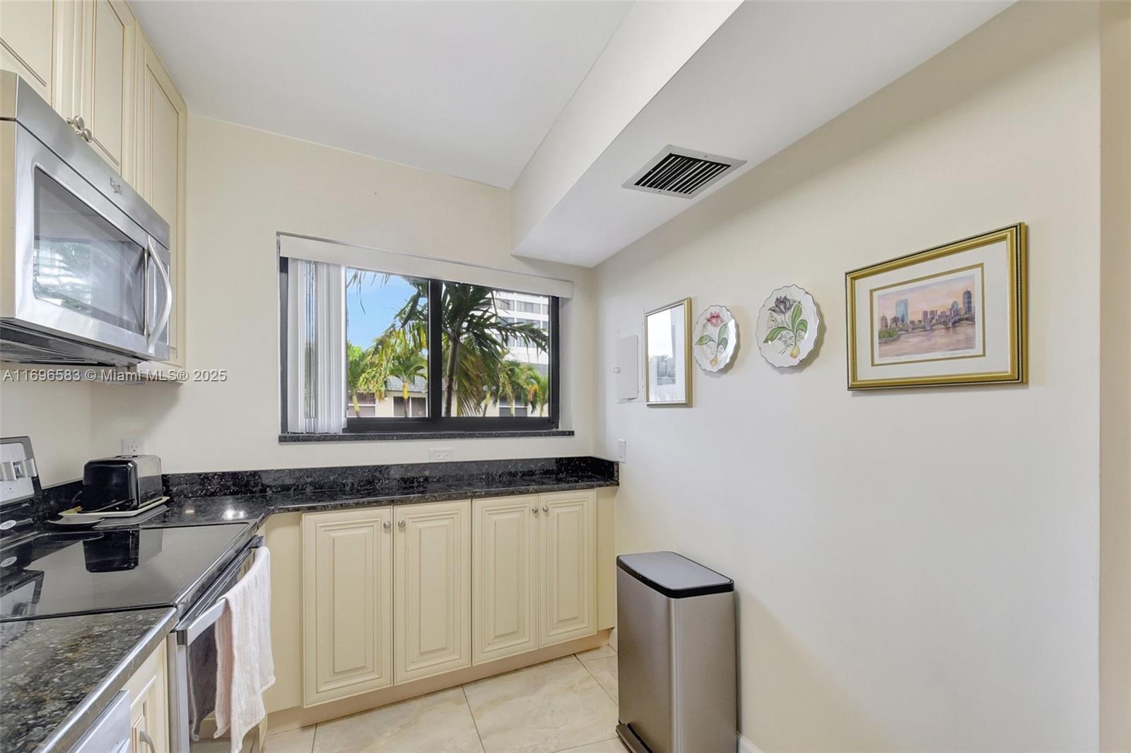 3605 S Ocean Blvd #206, Palm Beach, Florida image 6