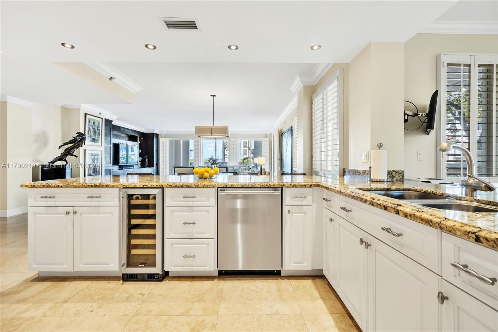 2016 Fisher Island Dr #2016, Miami Beach FL 33109