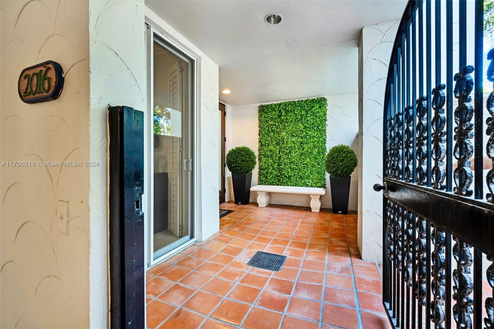 2016 Fisher Island Dr #2016, Miami Beach FL 33109
