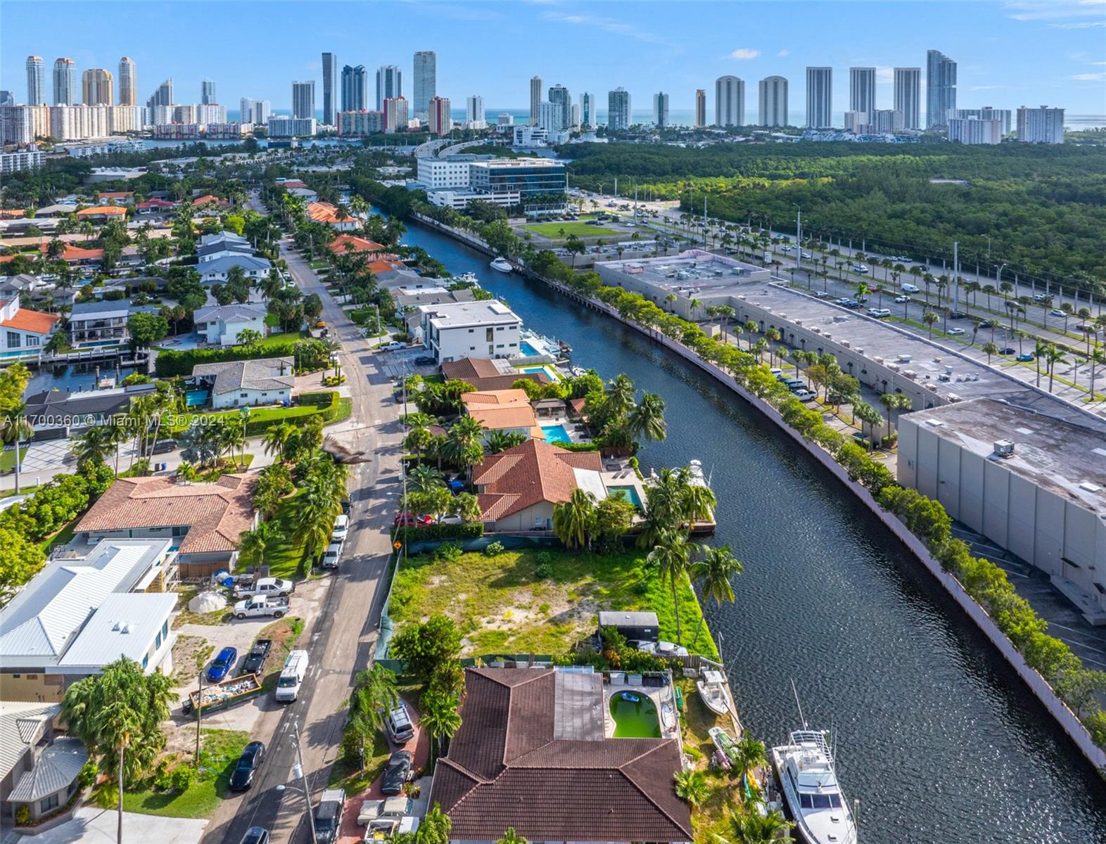 3030 NE 164th St, North Miami Beach, Florida image 4