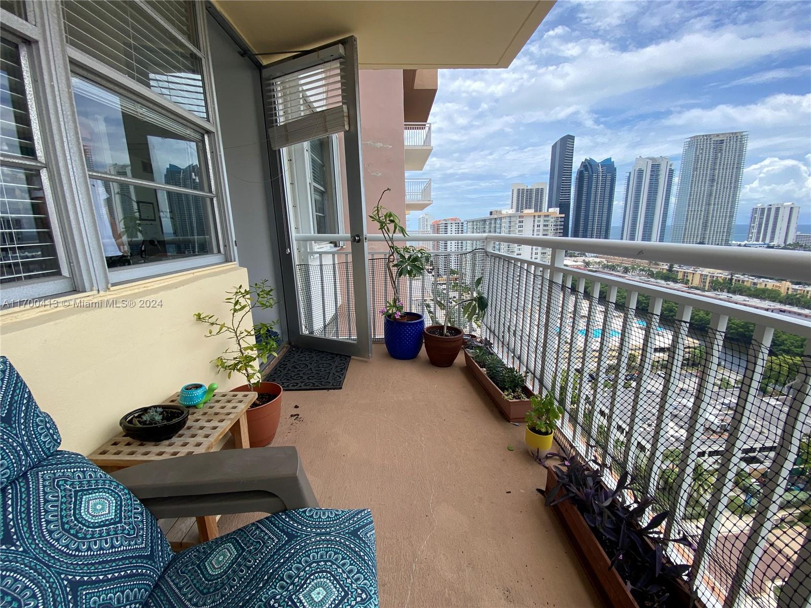 251 174th St #2115, Sunny Isles Beach, Florida image 2