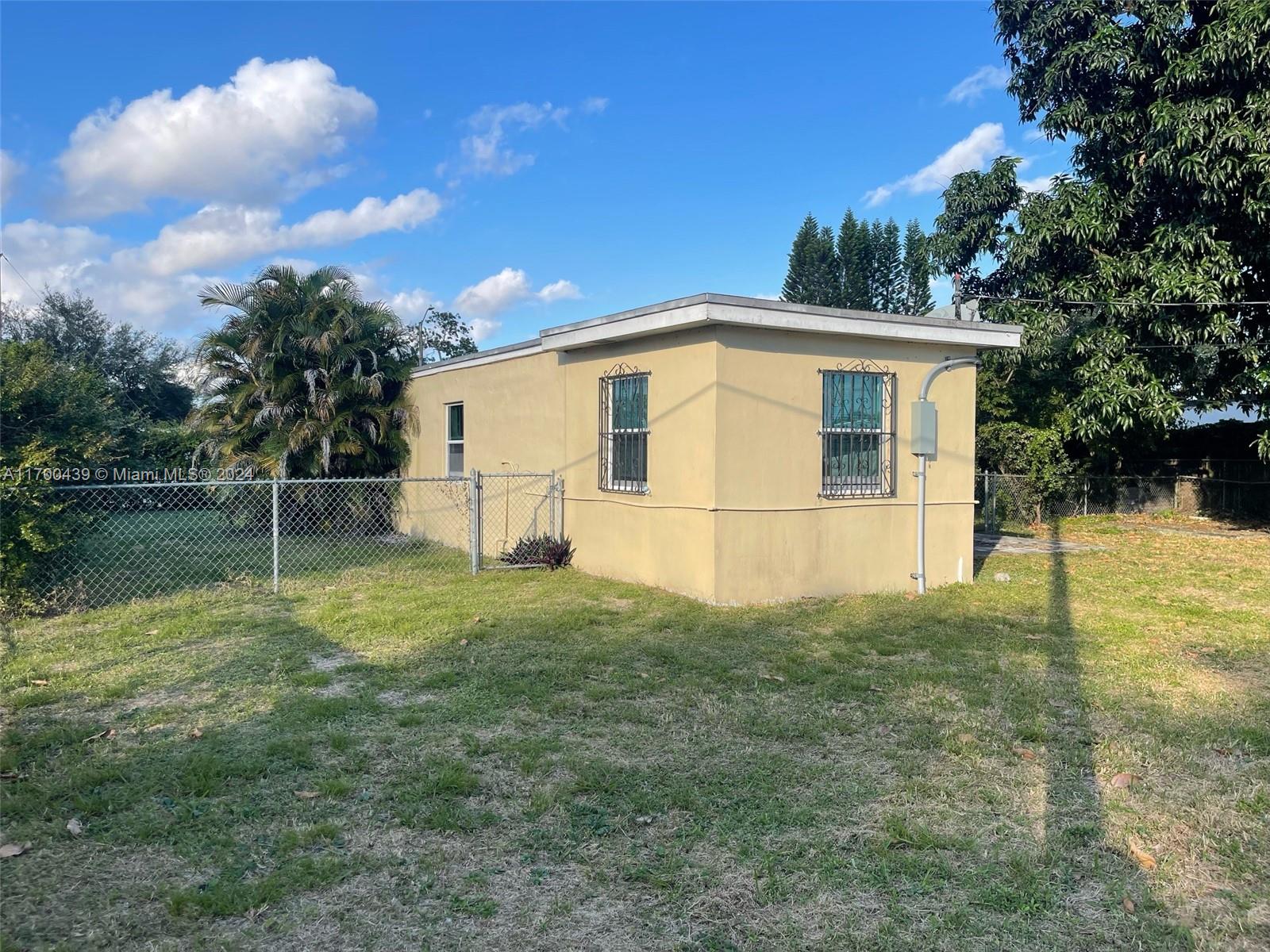 Residential, Miami Gardens, Florida image 6