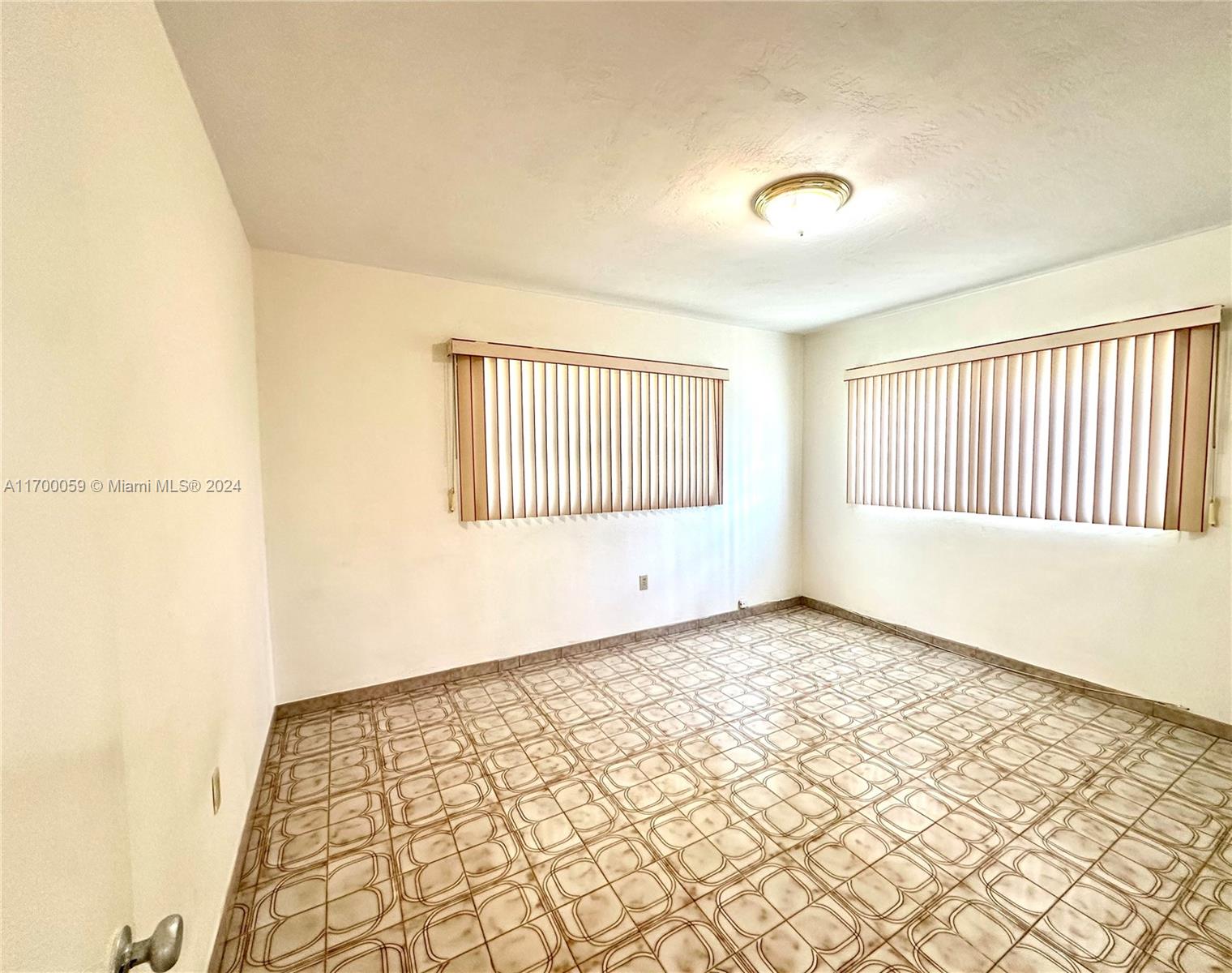 480 W 37th St, Hialeah, Florida image 25